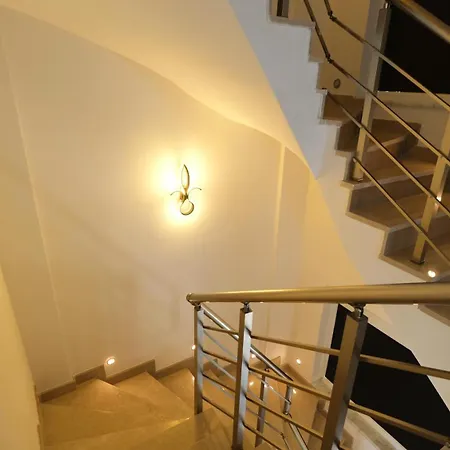 Prestige Villa *