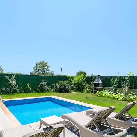 Prestige Villa *